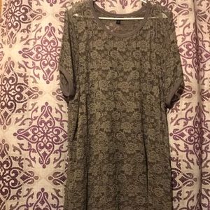 Torrid grey lace top women's plus size 4